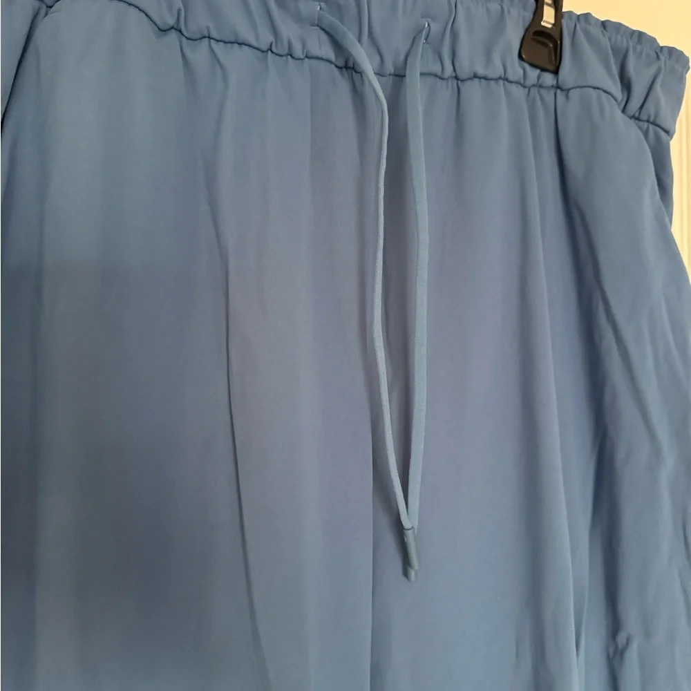 Lululemon High Rise Joggers - Picture 2 of 4